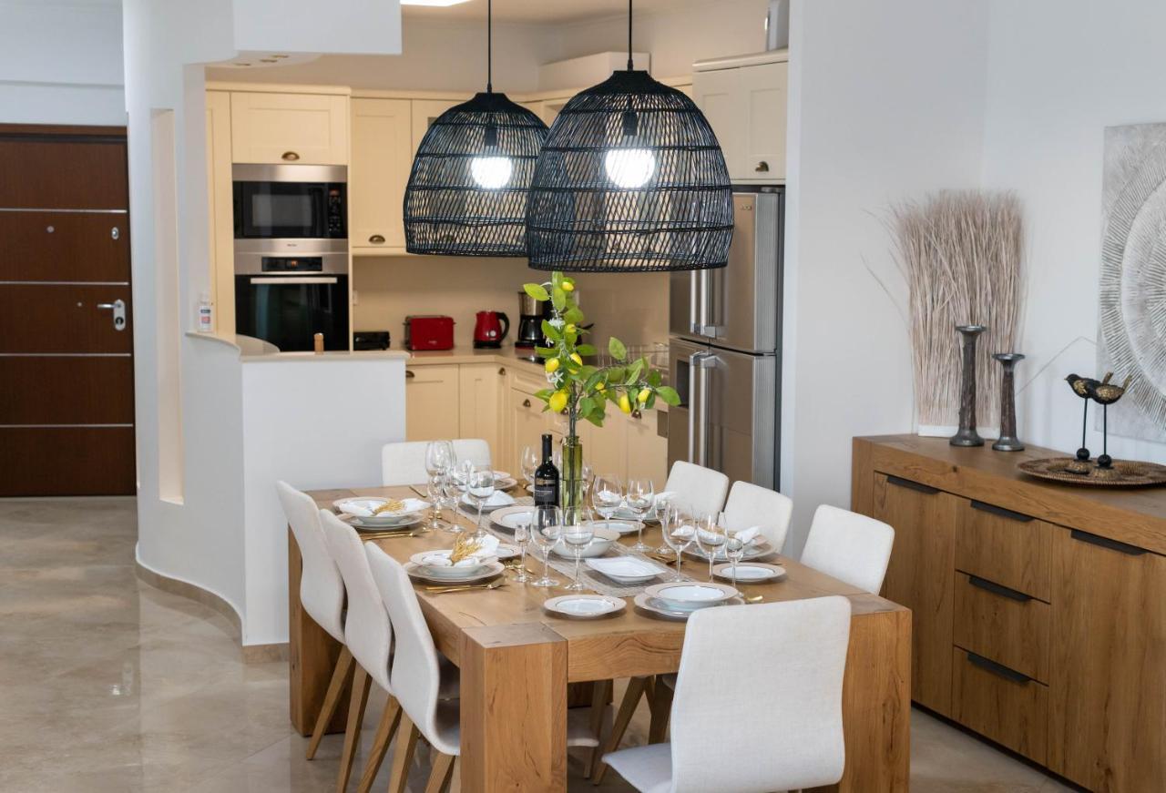 Helen Luxury Holiday House With Sea View 罗希姆诺 外观 照片